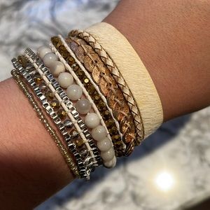 Victoria Emerson Clasp Stacked Bracelet - White and Gold Mendoza